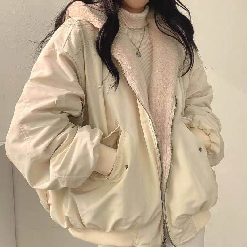 Wendbare Oversize-Jacke für Damen: Zwei Looks in einem