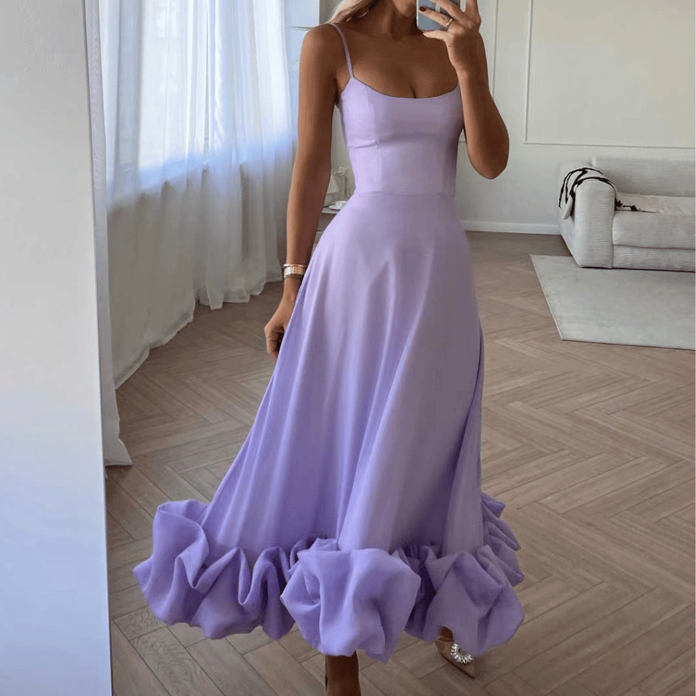 Romantisches Midikleid für Damen: Zarte Träger & verspielter Volantsaum