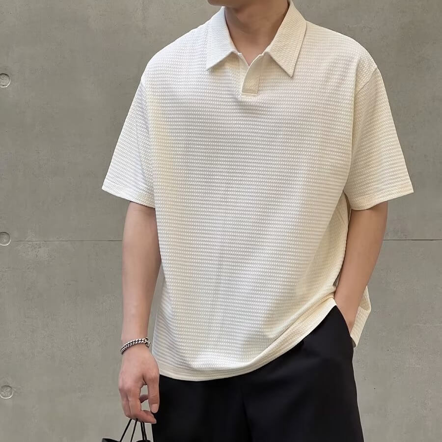 Minimalistisches Poloshirt für Herren: Schlichte Eleganz für jeden Tag