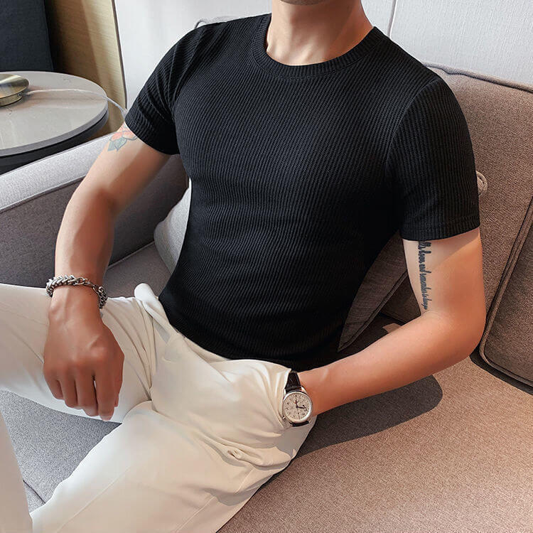 Figurbetontes Ripp-T-Shirt für Herren – Minimalistisch & Maskulin
