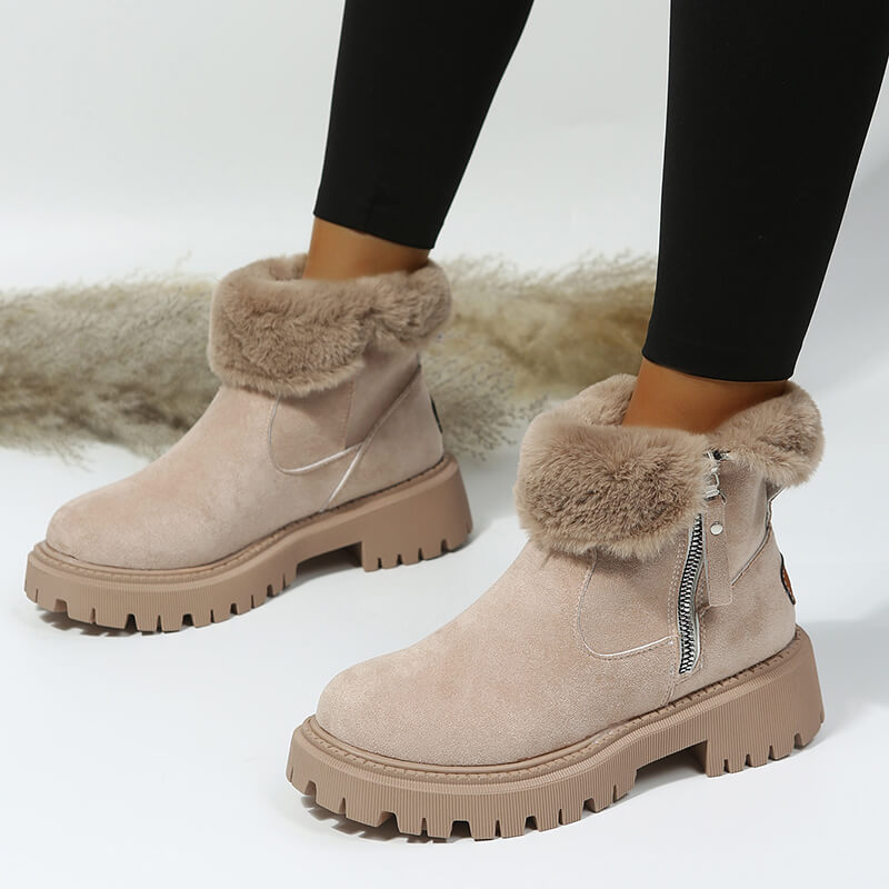 Elegante und warme Damenstiefel mit Fellbesatz