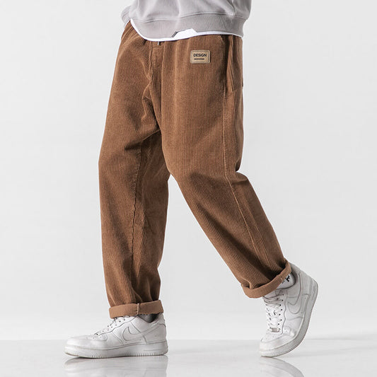Bequeme Herrenhose: Retro-Charme trifft modernen Komfort