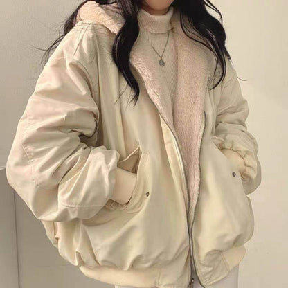 Wendbare Oversize-Jacke für Damen: Zwei Looks in einem