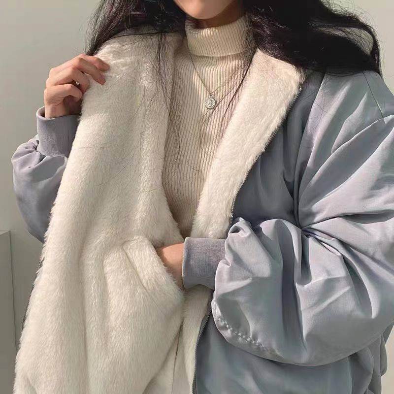 Wendbare Oversize-Jacke für Damen: Zwei Looks in einem
