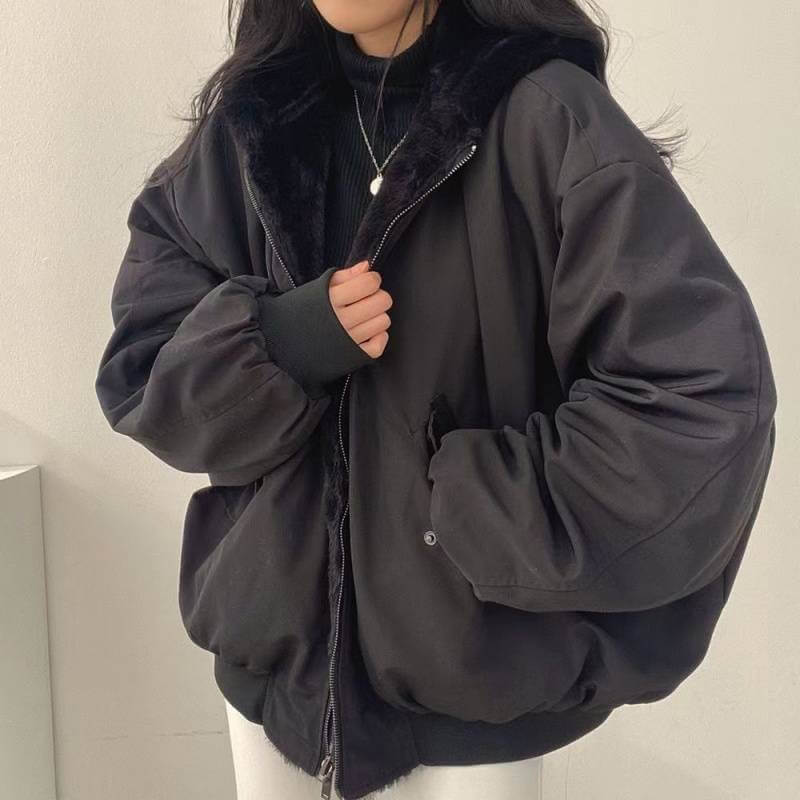 Wendbare Oversize-Jacke für Damen: Zwei Looks in einem