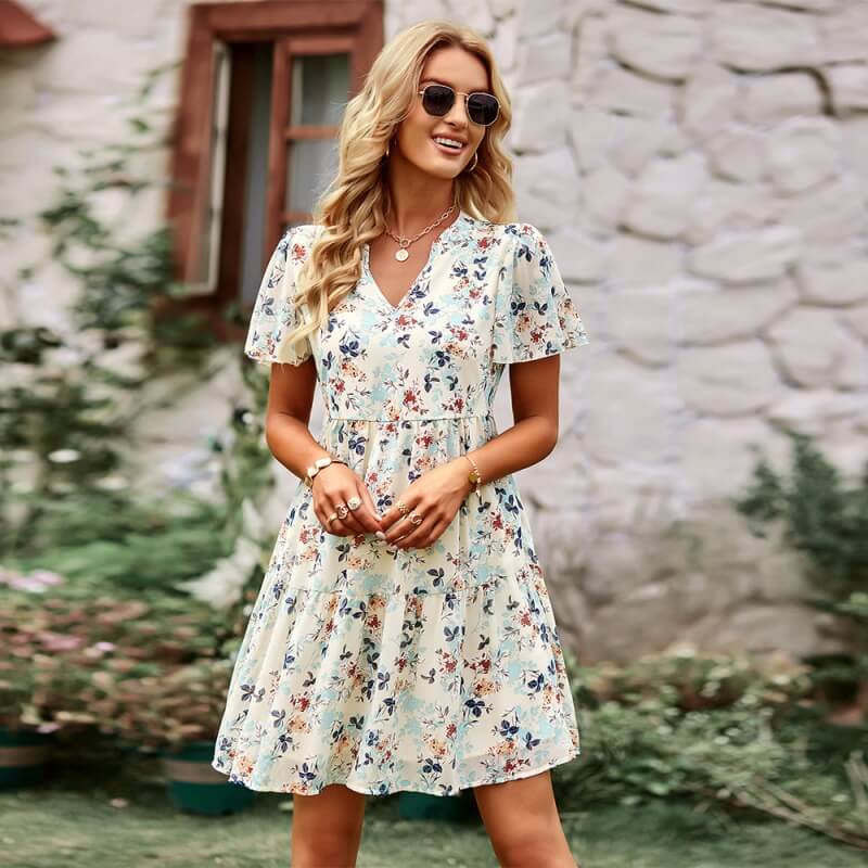 Romantisches Sommerkleid mit Blumenmuster