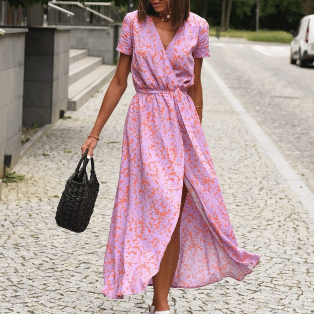 Sommerliches Damenkleid mit floralem Muster – Leicht & stilvoll
