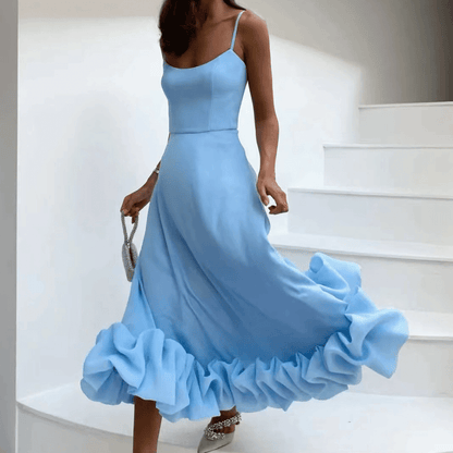 Romantisches Midikleid für Damen: Zarte Träger & verspielter Volantsaum