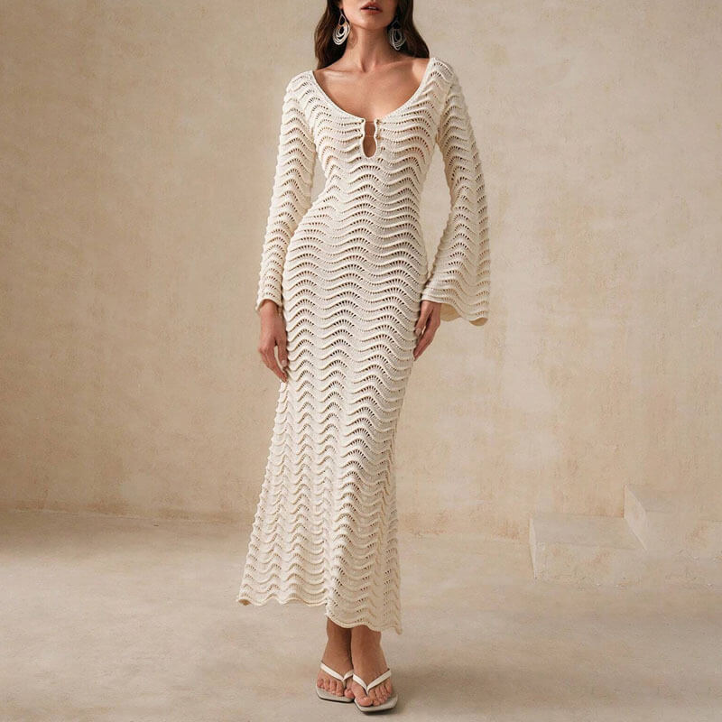 Bequemes Damen Strickkleid mit Wellenstruktur: Eleganz trifft Boho-Chic
