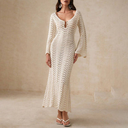 Bequemes Damen Strickkleid mit Wellenstruktur: Eleganz trifft Boho-Chic
