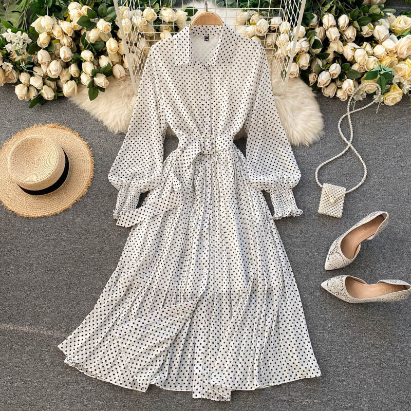 Elegantes Damen-Maxikleid mit Polka-Dots – Femininer Charme für jeden Anlass