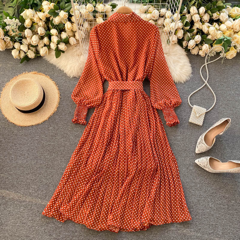 Elegantes Damen-Maxikleid mit Polka-Dots – Femininer Charme für jeden Anlass