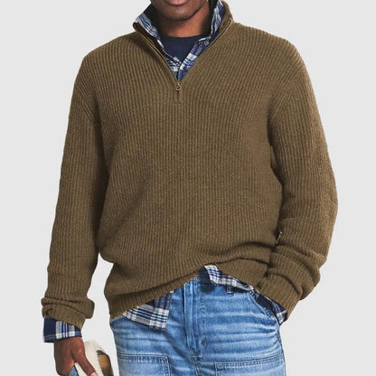 Klassischer Herrenpullover mit Reißverschlusskragen