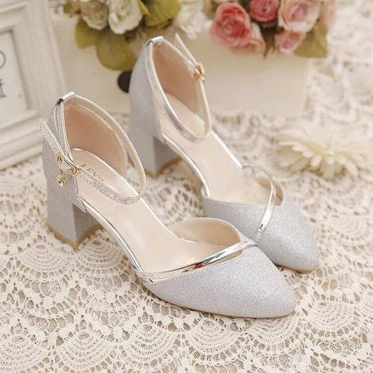 Glitzernde Pumps für Damen: Elegant mit Blockabsatz und Knöchelriemen