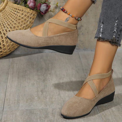 Komfortable Damen Ballerinas mit Keilabsatz: Elegant & Alltagstauglich