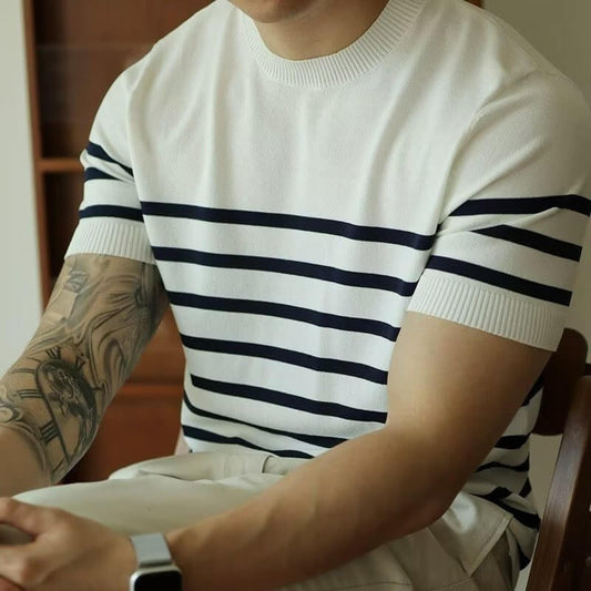 Gestreiftes Strick-T-Shirt für Herren: Stilvoll & Bequem