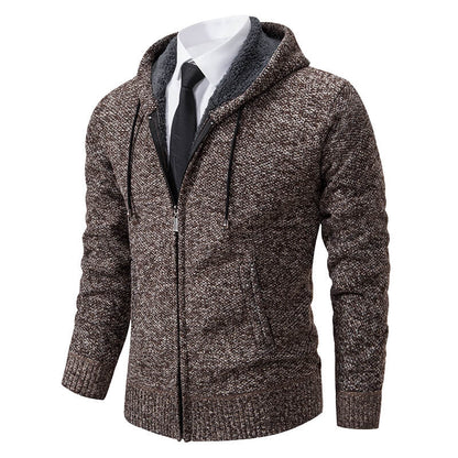 Gemütliche Herren-Strickjacke mit Kapuze